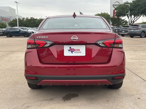Used 2025 Nissan Versa SV FWD image 6