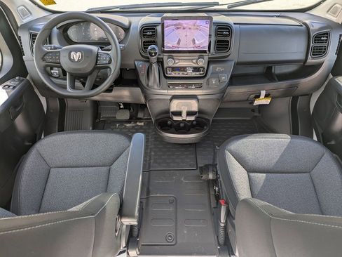 New 2025 RAM ProMaster 2500 w/ Premium Convenience Group FWD image 17