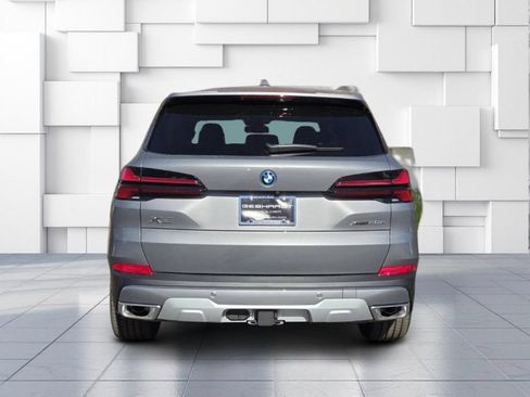 Used 2026 BMW X5 xDrive50e w/ Premium Package AWD/4WD image 7