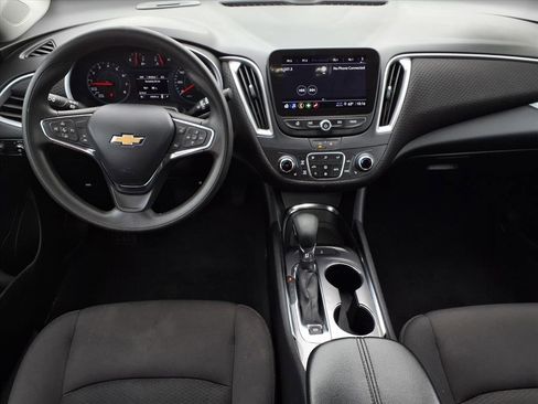 Used 2023 Chevrolet Malibu LT image 12