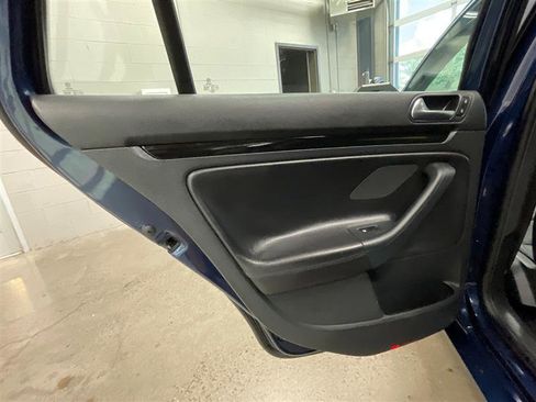 Used 2013 Volkswagen Jetta TDI image 17