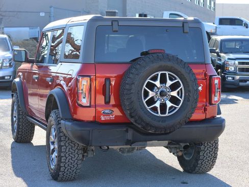 Used 2024 Ford Bronco Badlands image 11