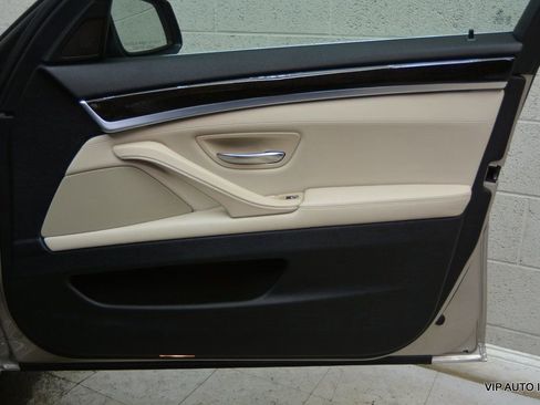 Used 2011 BMW 528i Sedan image 8