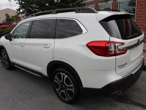 Used 2024 Subaru Ascent Limited w/ Technology Package AWD/4WD image 7
