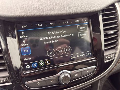 Used 2018 Chevrolet Trax LT w/ Driver Confidence Package image 34