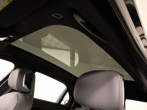 New 2025 BMW 760i xDrive image 16