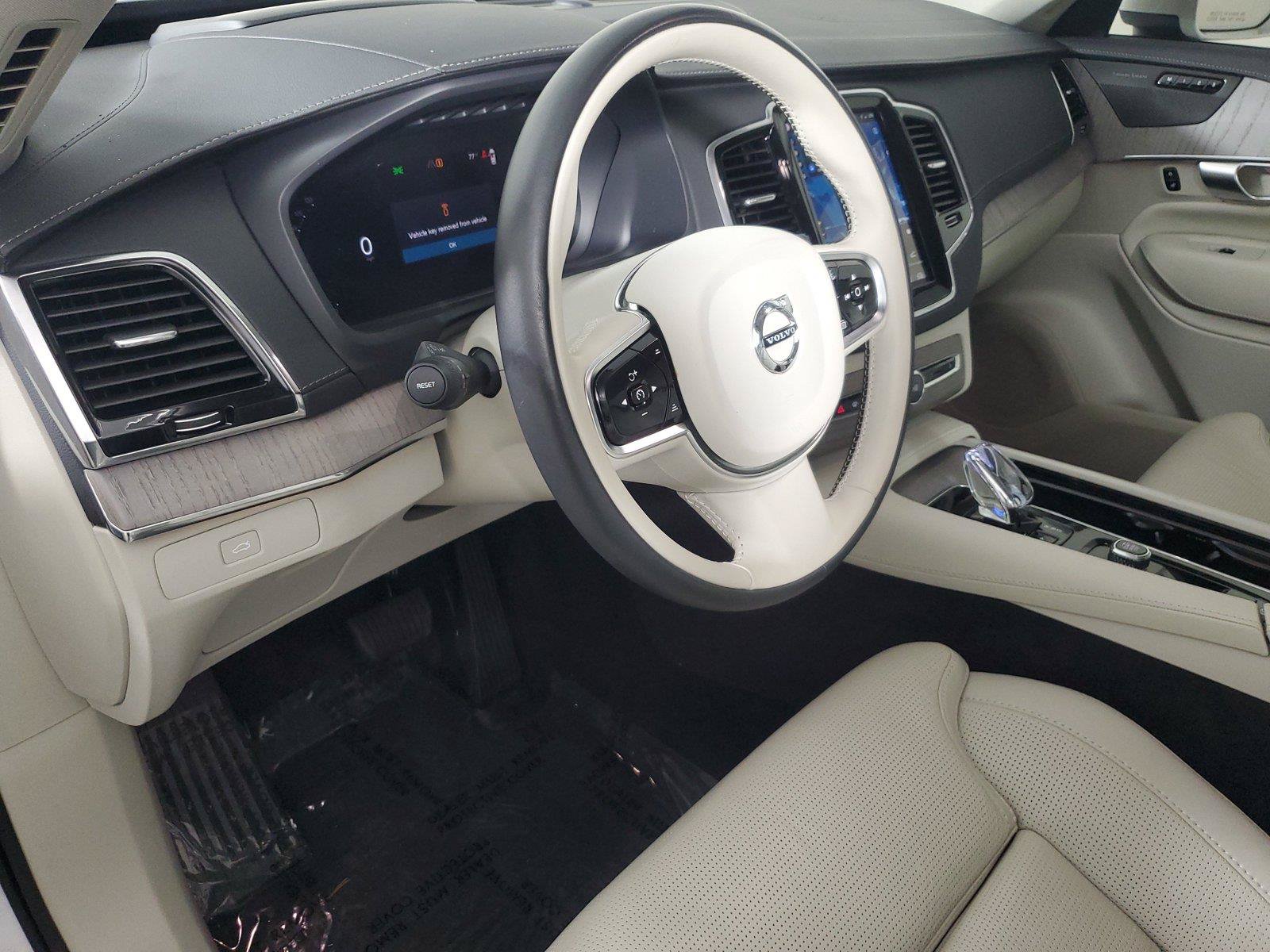 Certified 2024 Volvo XC90 B6 Ultimate w/ Protection Package Premier AWD/4WD image 24