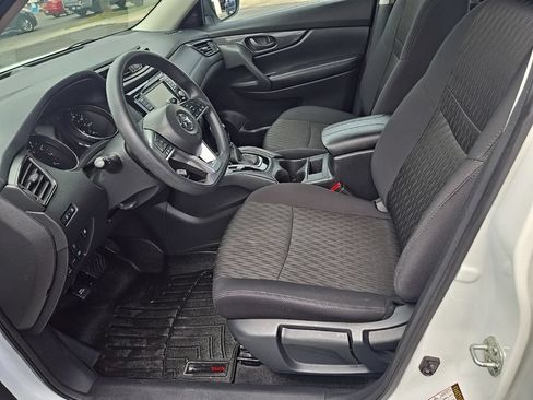 Used 2020 Nissan Rogue S AWD/4WD image 12