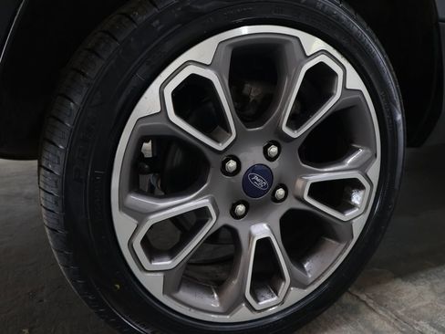 Used 2020 Ford EcoSport Titanium AWD/4WD image 30