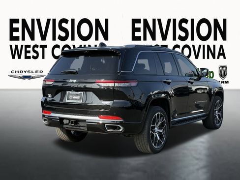 Certified 2022 Jeep Grand Cherokee Summit image 11