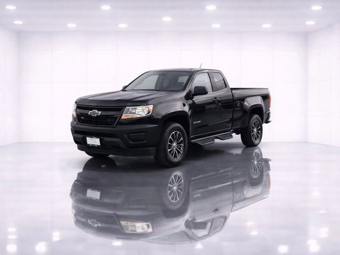 Used 2018 Chevrolet Colorado ZR2 image 1