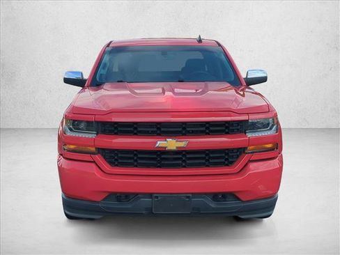 Used 2018 Chevrolet Silverado 1500 Custom w/ Custom Value Package RWD image 2
