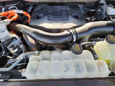 Used 2023 Ford F150 Lariat w/ Trailer Tow Package image 32