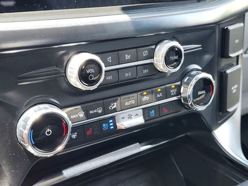 Used 2022 Ford F150 Limited AWD/4WD image 23