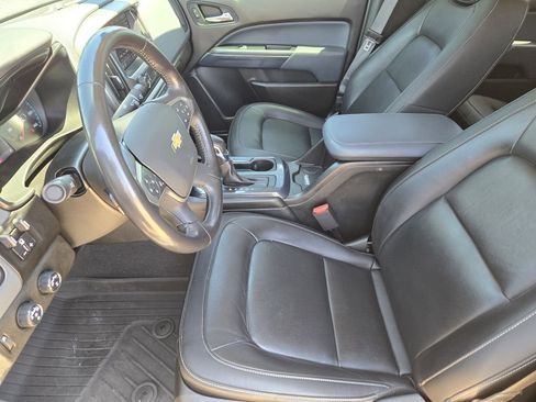 Used 2022 Chevrolet Colorado Z71 w/ LPO, Tonneau and Step Package AWD/4WD image 8