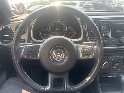 Used 2015 Volkswagen Beetle 1.8T FWD image 20