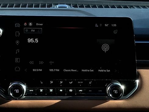 Certified 2024 GMC Canyon AT4 w/ Technology Package image 7