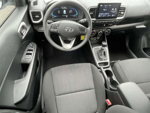 New 2026 Hyundai Venue SE image 11