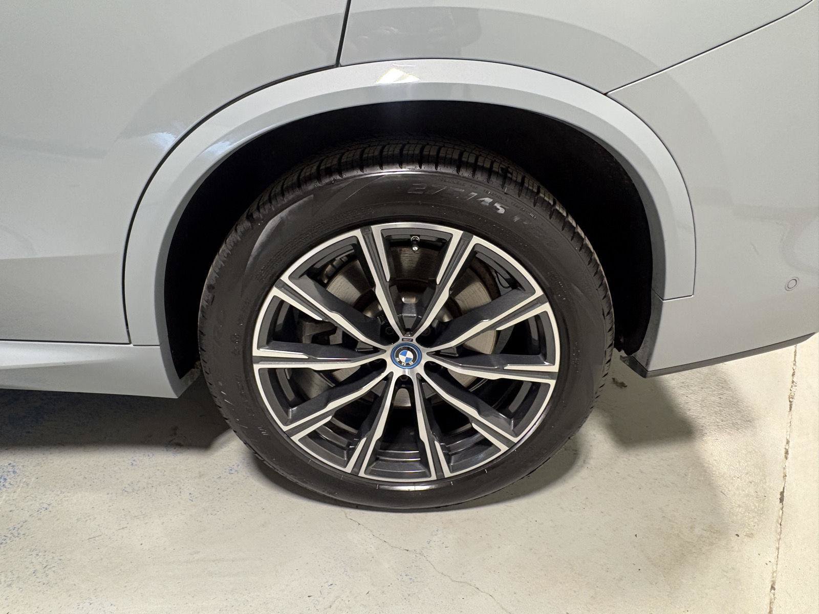 Used 2024 BMW X5 xDrive50e w/ Executive Package AWD/4WD image 38