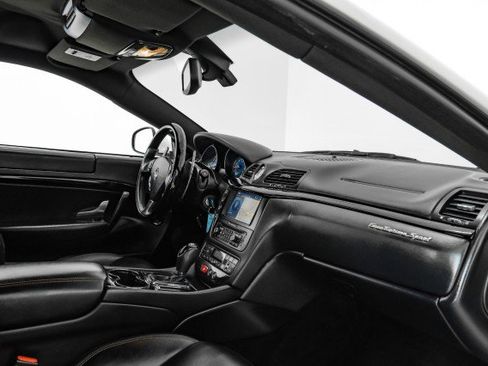 Used 2014 Maserati GranTurismo Sport image 10