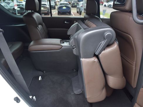 Used 2023 Nissan Armada Platinum w/ Captain's Chairs Package RWD image 76