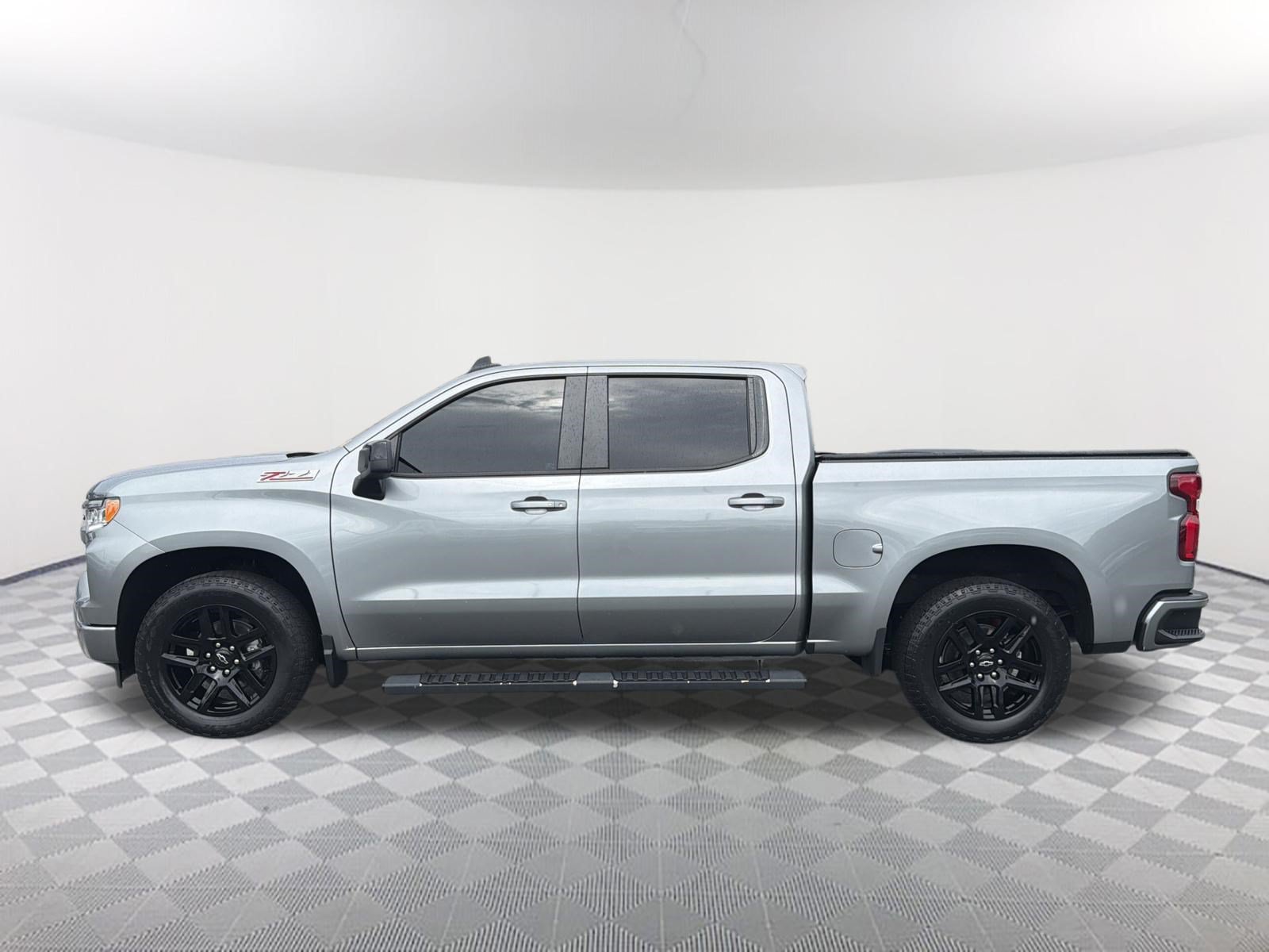 Used 2023 Chevrolet Silverado 1500 RST AWD/4WD image 9