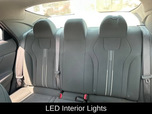 Used 2023 Hyundai Elantra SEL w/ Convenience Package FWD image 19