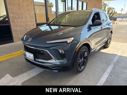 Certified 2024 Buick Encore GX Sport Touring FWD image 1