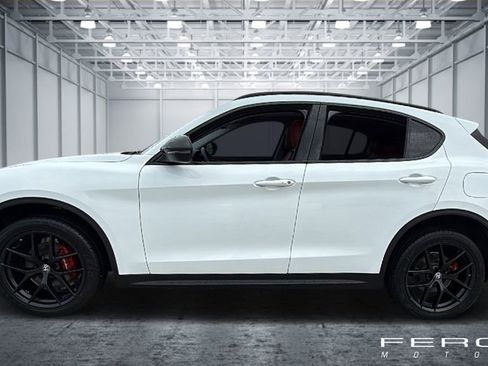 Used 2019 Alfa Romeo Stelvio Sport w/ Quick Order Package 22K Sport RWD image 2