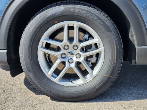 New 2026 Ford Explorer Active w/ Active Comfort Package RWD image 8