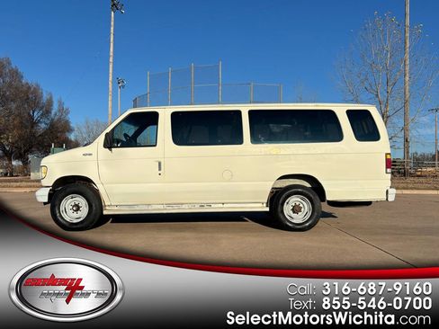 Used 1993 Ford E-350 and Econoline 350 XLT image 1