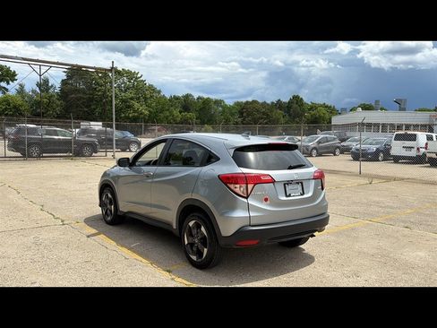 Used 2018 Honda HR-V EX image 4