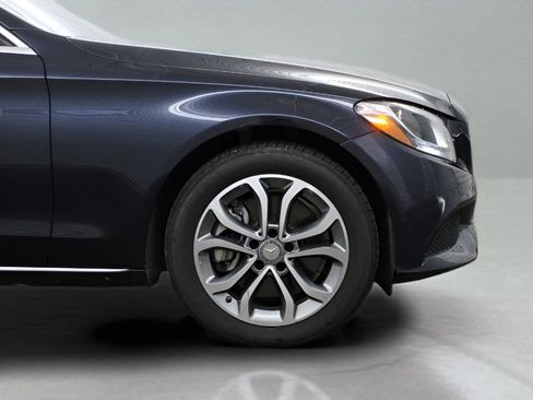 Used 2016 Mercedes-Benz C 300 4MATIC Sedan image 40