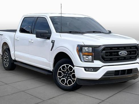 Used 2023 Ford F150 XLT w/ Equipment Group 301A Mid RWD image 3