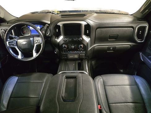 Used 2022 Chevrolet Silverado 2500 LTZ w/ LTZ Premium Package image 9
