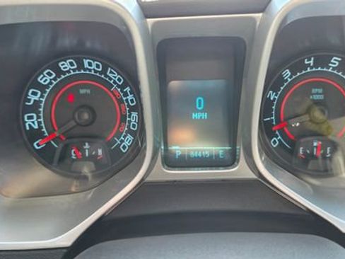 Used 2010 Chevrolet Camaro SS RWD image 11