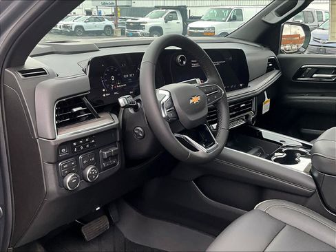 New 2026 Chevrolet Tahoe Premier w/ Sun And Tow Package AWD/4WD image 9