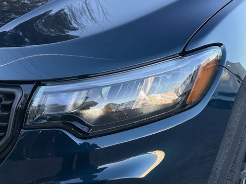 New 2026 Jeep Compass Latitude image 9