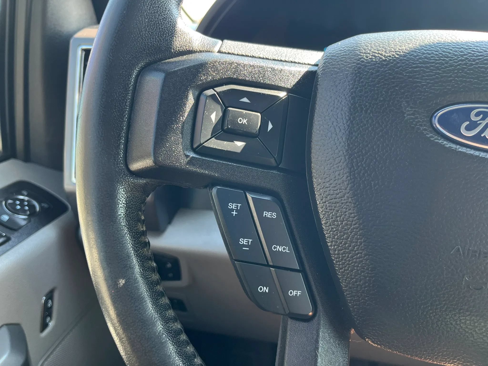Used 2018 Ford F150 XLT w/ Equipment Group 302A Luxury RWD image 17