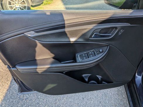 Used 2018 Chevrolet Impala LT image 22