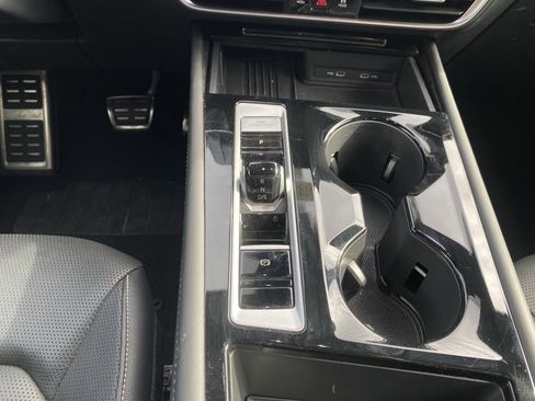 Used 2025 Volkswagen Atlas Cross Sport SEL R-Line image 23