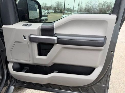 Used 2020 Ford F150 XLT image 19