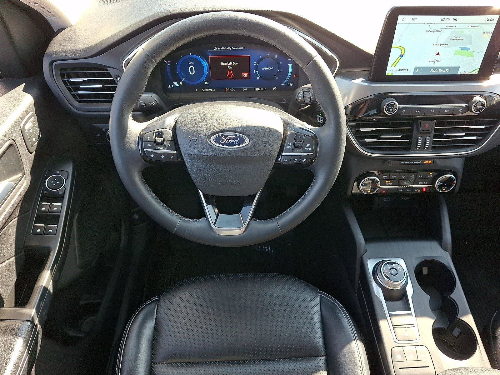Used 2022 Ford Escape Titanium AWD/4WD image 12