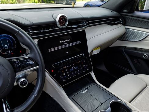 Certified 2023 Maserati Grecale Modena AWD/4WD image 37