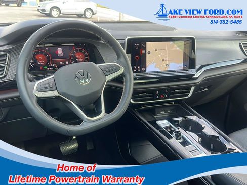 Used 2024 Volkswagen Atlas Cross Sport SEL AWD/4WD image 2