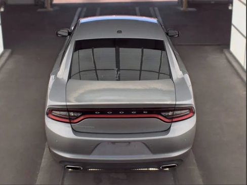 Used 2015 Dodge Charger SE w/ Popular Equipment Group RWD image 4