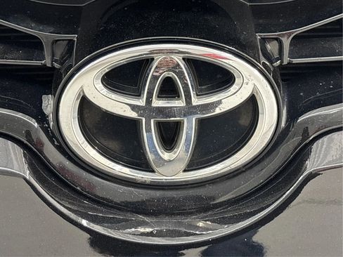 Used 2014 Toyota Corolla S image 35