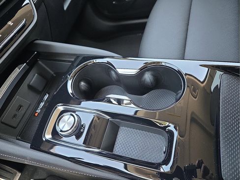 New 2025 Buick Envision Sport Touring image 25