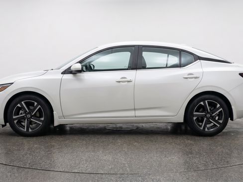 Used 2025 Nissan Sentra SV FWD image 5