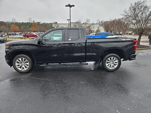 Used 2019 Chevrolet Silverado 1500 Custom w/ Trailering Package image 5